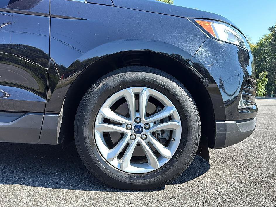 Used 2019 Ford Edge SEL w/ Equipment Group 201A AWD/4WD image 22