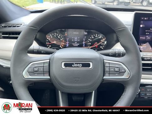 Used 2024 Jeep Compass Limited AWD/4WD image 17