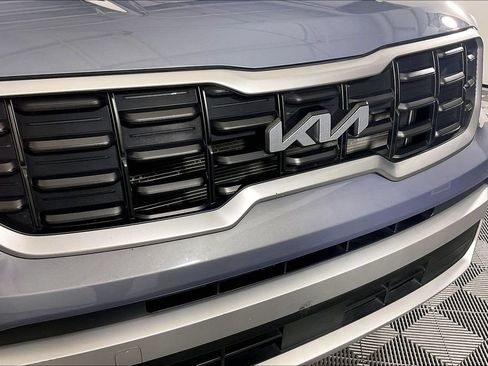 Used 2025 Kia Telluride S FWD image 36