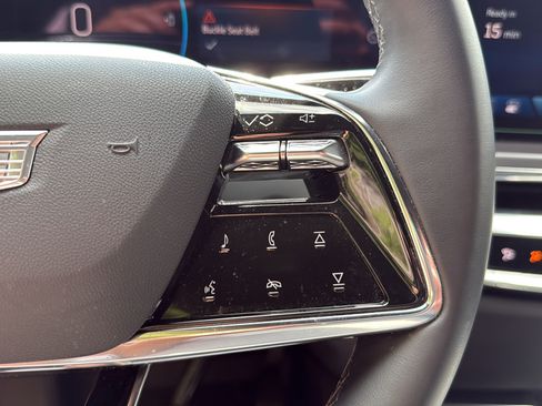 Certified 2024 Cadillac Lyriq Tech AWD/4WD image 32