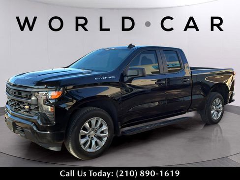 Used 2024 Chevrolet Silverado 1500 Custom image 7