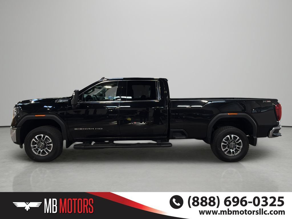 Used 2024 GMC Sierra 3500 SLE w/ SLE Value Package AWD/4WD image 2