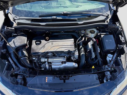 Used 2017 Chevrolet Cruze LT w/ Sun And Sound Package image 31