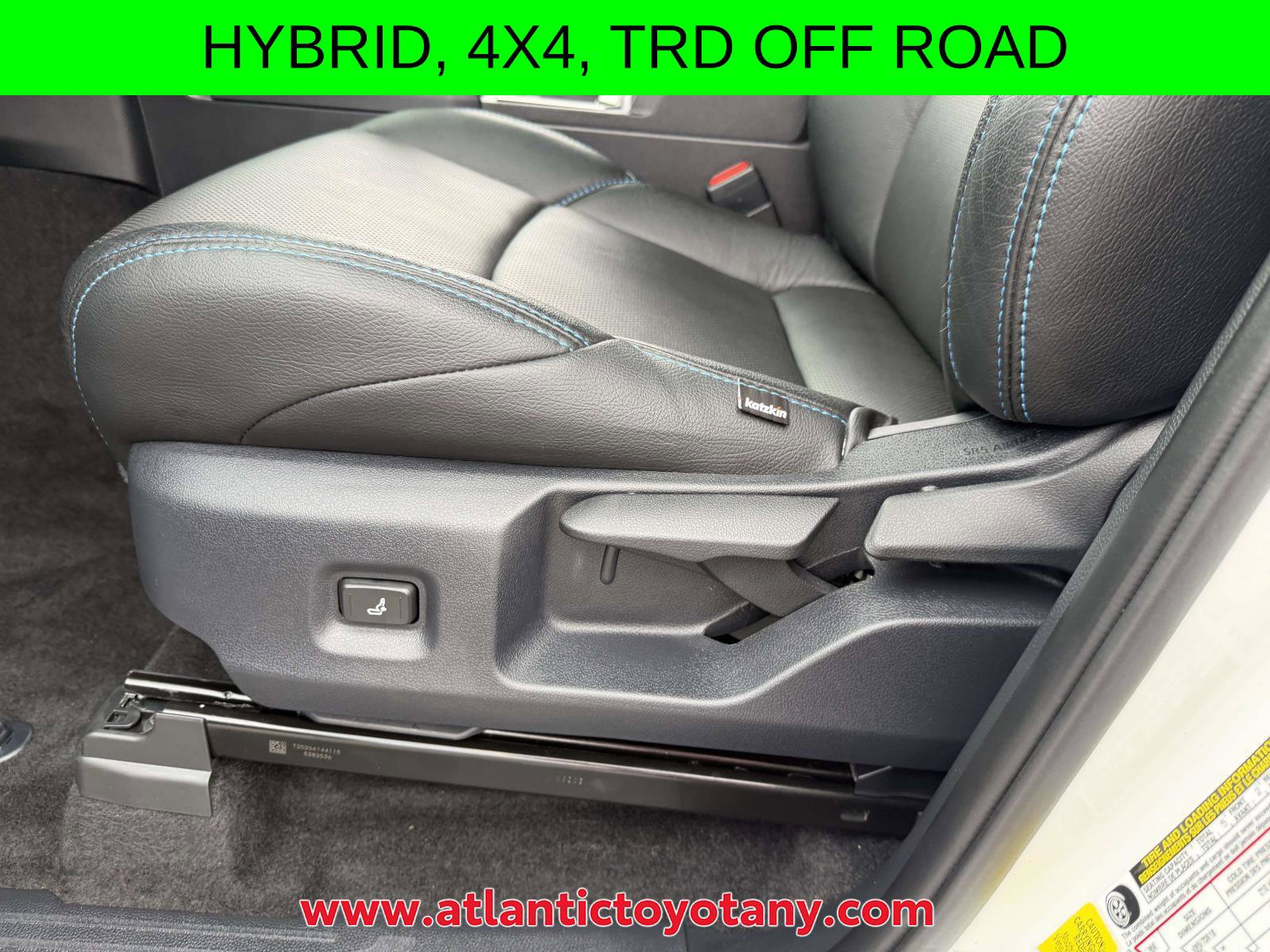 Used 2025 Toyota Tacoma TRD Off-Road AWD/4WD image 18