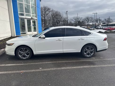 Used 2023 Honda Accord EX image 2