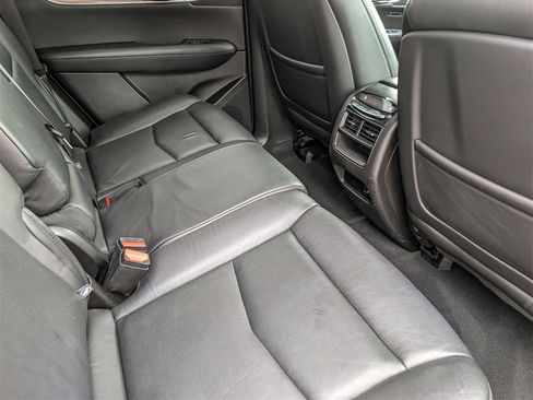 Used 2019 Cadillac XT5 Premium Luxury image 18