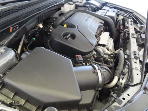 Used 2023 Chevrolet Malibu LT FWD image 32