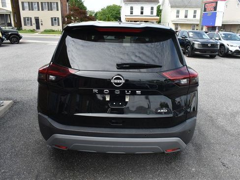 Used 2023 Nissan Rogue S AWD/4WD image 5