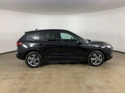 Used 2023 Ford Escape ST-Line w/ Tech Pack #1 image 7