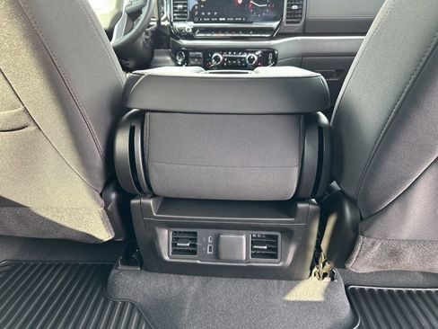 Used 2026 GMC Sierra 1500 Elevation image 22