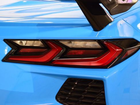 Used 2021 Chevrolet Corvette Stingray Premium Conv w/ 3LT RWD image 18