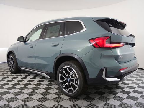 Used 2026 BMW X1 xDrive28i w/ Technology Package image 5
