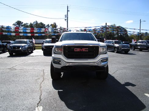 Used 2017 GMC Sierra 1500 SLE image 2