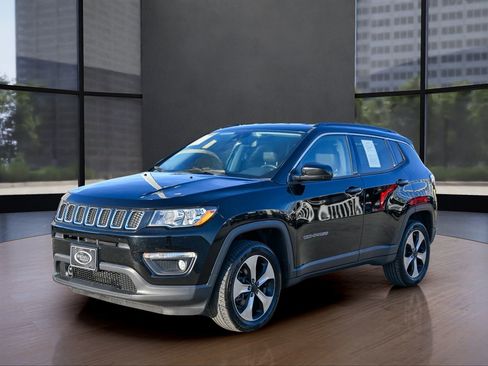 Used 2020 Jeep Compass Latitude w/ Popular Equipment Group image 1