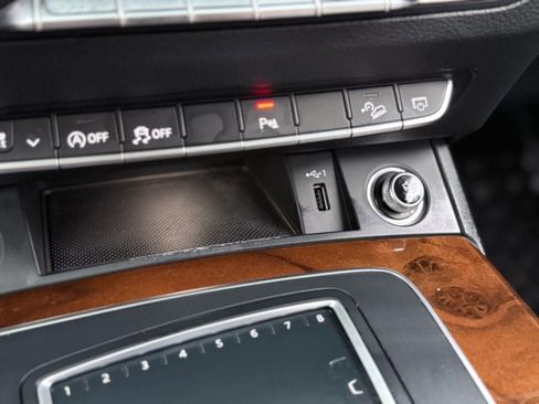 Used 2018 Audi Q5 2.0T Premium Plus w/ Premium Plus Package image 49