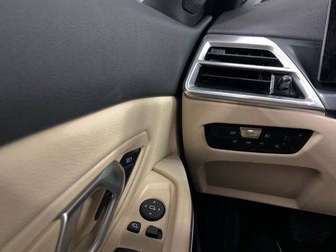 Certified 2025 BMW 330i xDrive Sedan w/ Premium Package AWD/4WD image 24