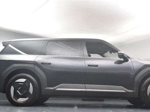 Certified 2026 Kia EV9 Light image 39