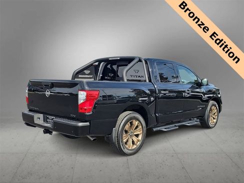 Used 2024 Nissan Titan SV w/ SV Bronze Edition Package image 8