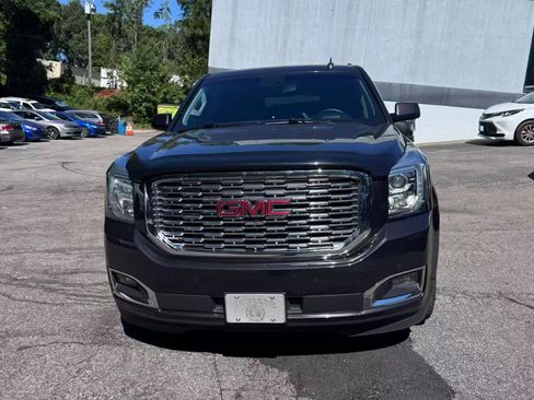 Used 2018 GMC Yukon Denali w/ Denali Ultimate Package AWD/4WD image 2
