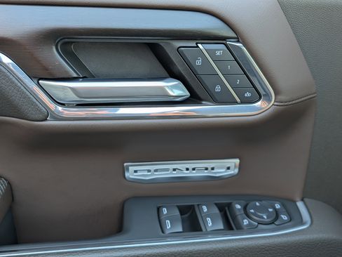 Used 2024 GMC Sierra 1500 Denali w/ Denali Reserve Package image 16