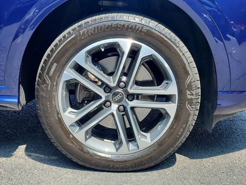 Used 2025 Audi Q5 Premium w/ Convenience Package AWD/4WD image 14