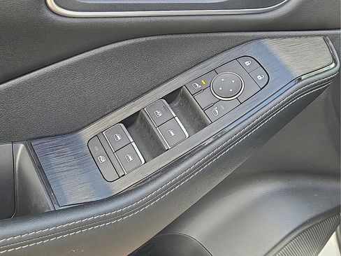 Used 2024 Nissan Rogue Platinum w/ Platinum Premium Package image 22