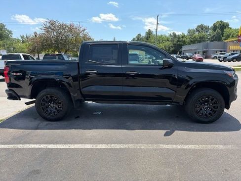 New 2026 Chevrolet Colorado W/T w/ WT Custom Package AWD/4WD image 2