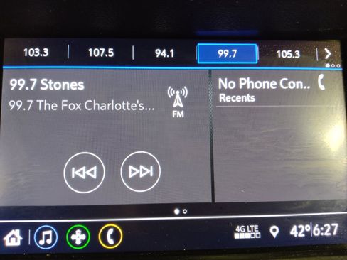 Used 2021 Chevrolet Trax LT image 25