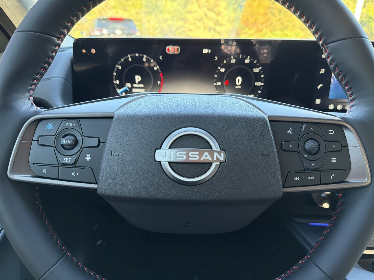 Used 2027 Nissan Sentra SR w/ SR Premium Package FWD image 9
