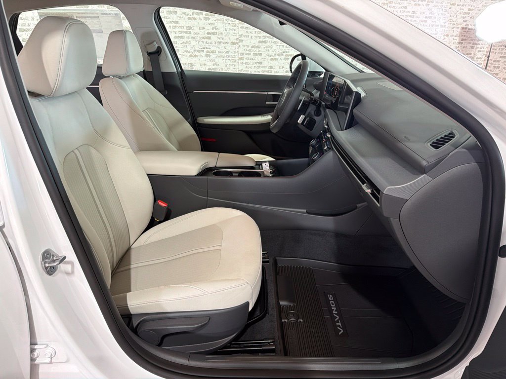 New 2027 Hyundai Sonata SEL FWD image 9