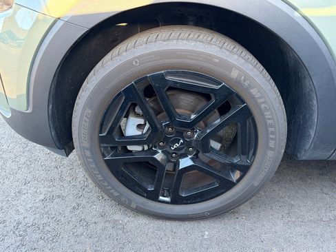 Certified 2024 Kia Telluride EX X-Line AWD/4WD image 6