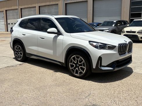 Used 2025 BMW X1 xDrive28i w/ Convenience Package AWD/4WD image 3