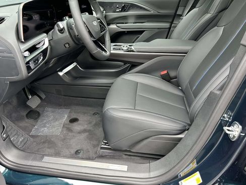 New 2026 Cadillac Lyriq Luxury RWD image 20