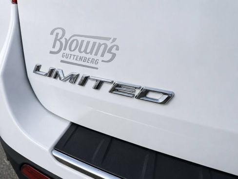 Used 2023 Ford Explorer Limited AWD/4WD image 8