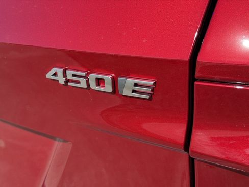 New 2026 Cadillac Lyriq Luxury image 11