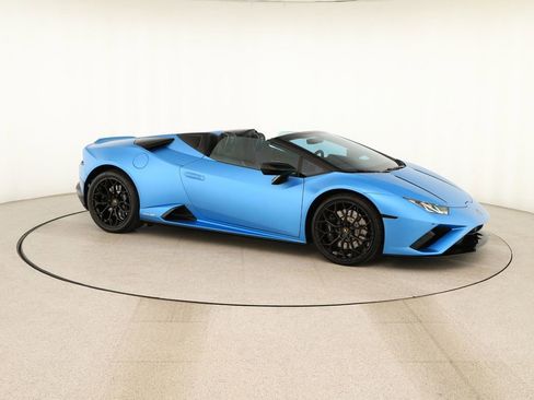 Used 2022 Lamborghini Huracan EVO image 9