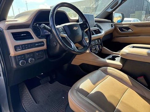 Used 2021 Chevrolet Tahoe Premier w/ Premium Package image 26