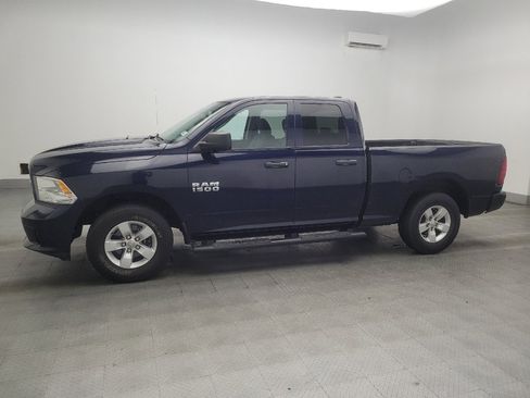 Used 2018 RAM 1500 Express RWD image 2