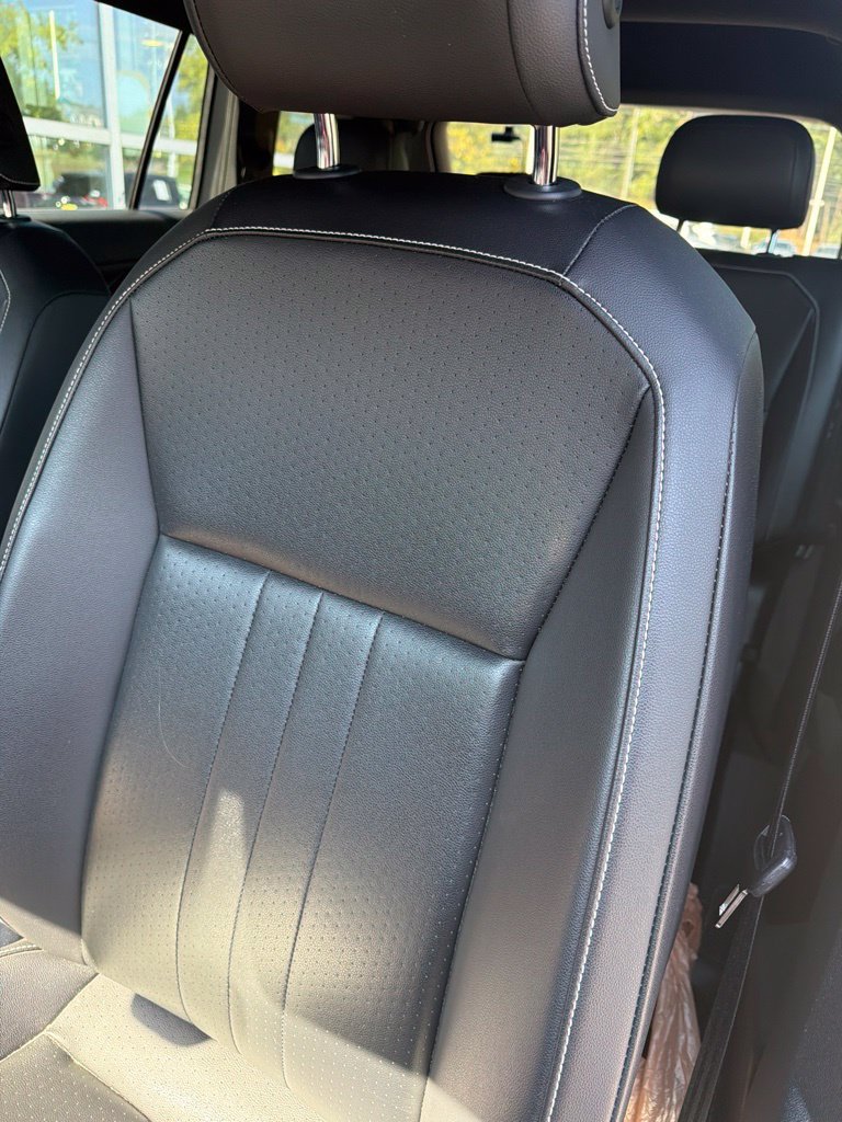 Used 2022 Volkswagen Tiguan SE R-Line FWD image 5