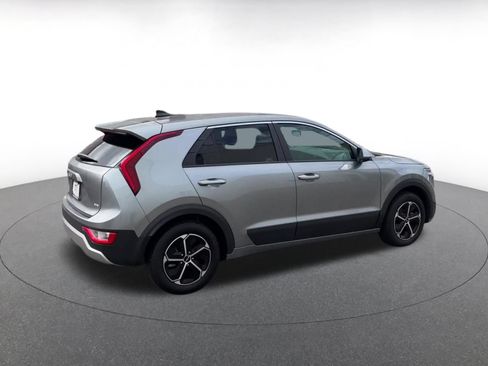 Used 2026 Kia Niro LX FWD image 15
