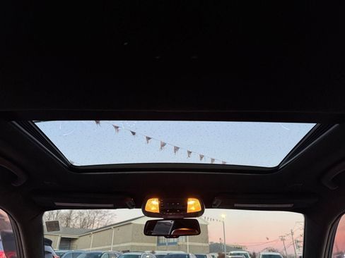 Used 2020 Dodge Charger SRT Hellcat w/ Carbon/Suede Interior Package image 17