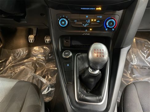 Used 2016 Ford Focus ST image 17