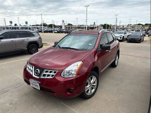 Used 2015 Nissan Rogue S w/ Convenience Package FWD image 3