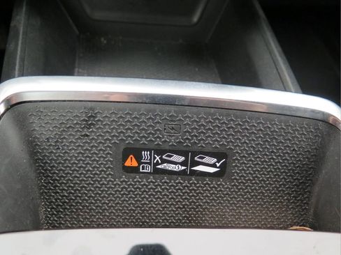 Used 2025 Chevrolet Equinox LT w/ Convenience Package II FWD image 12