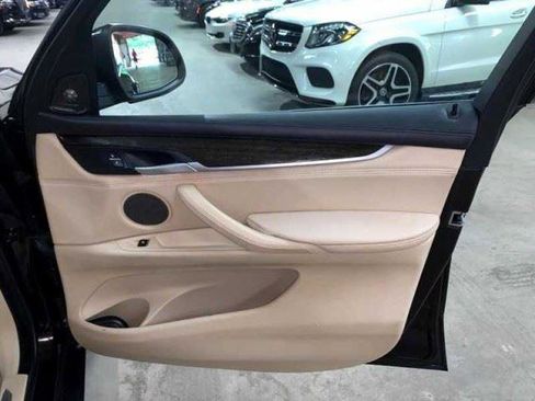 Used 2015 BMW X5 xDrive50i AWD/4WD image 46