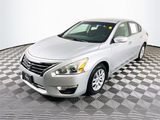 Used 2015 Nissan Altima 2.5 S w/ Power Driver Seat Package image 4