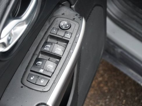 Used 2021 Jeep Cherokee Latitude Lux w/ Sun & Sound Group image 16