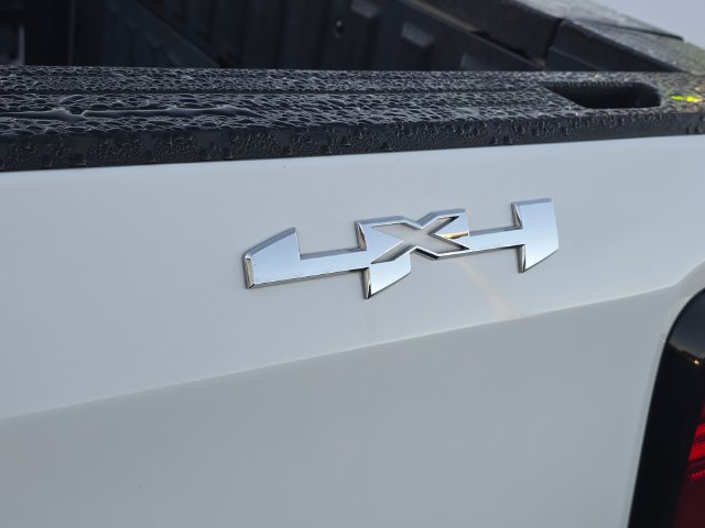 Used 2025 GMC Sierra 1500 SLT AWD/4WD image 24
