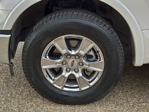 Used 2017 Ford F150 Lariat RWD image 11