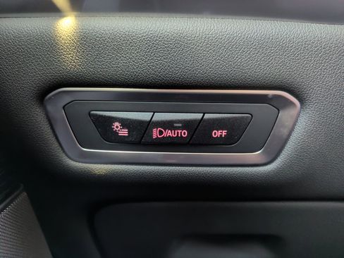 Certified 2025 BMW X7 xDrive40i w/ M Sport Package image 22